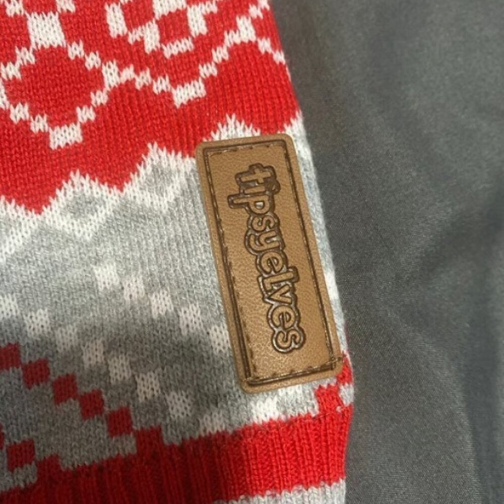 Light Up Christmas Sweater - Picture 6 of 10